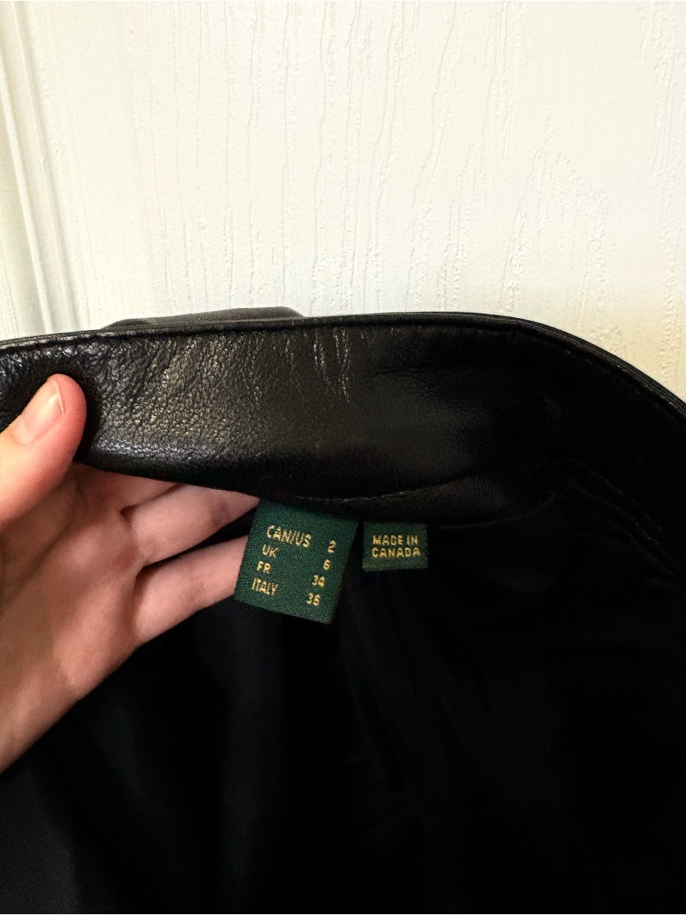 Vintage Danier Black Genuine Leather Pants – Size 2 - Picture 7 of 9